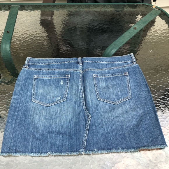 Distressed Frayed-Hem Jean Mini Skirt - Picture 2 of 7